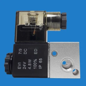 VALVULA SOLENOIDE 3.2 VIAS MINI ROSCA 1.8 3V106 E UMA BOBINA AC220VL